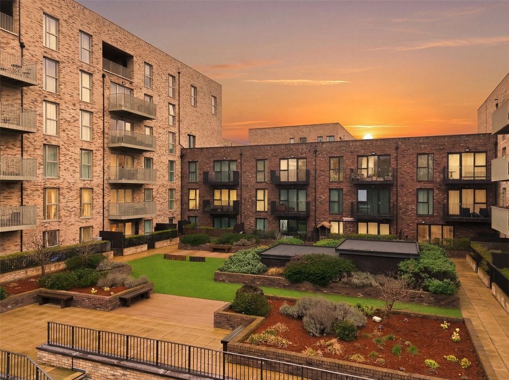 Property photo 1 of 25 Picture No. 01