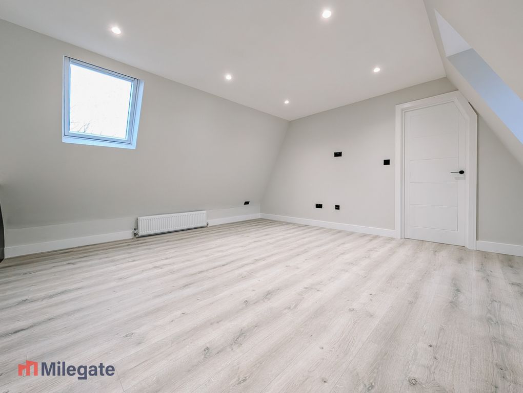 Property photo 2 of 10 Photo 2