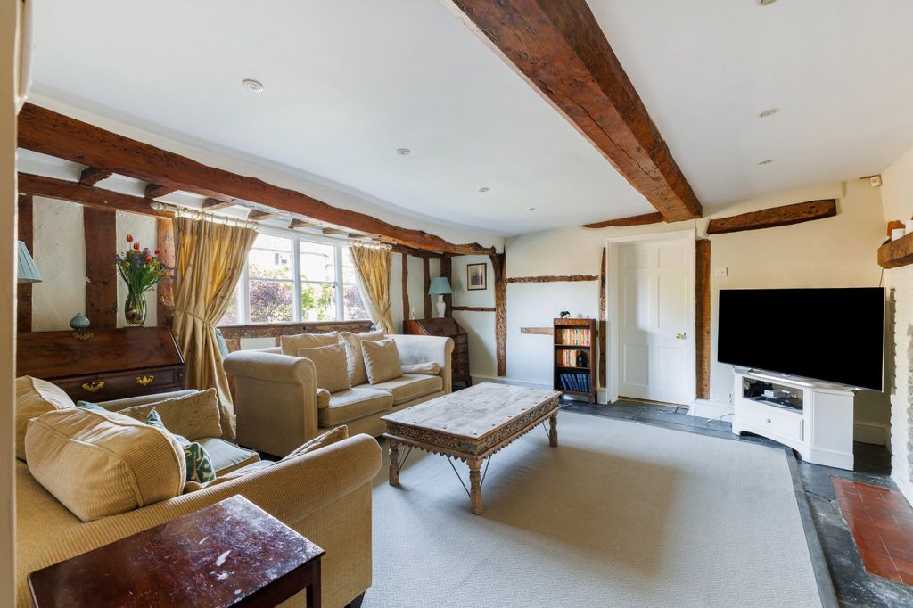 Property photo 3 of 25 Drawing Room