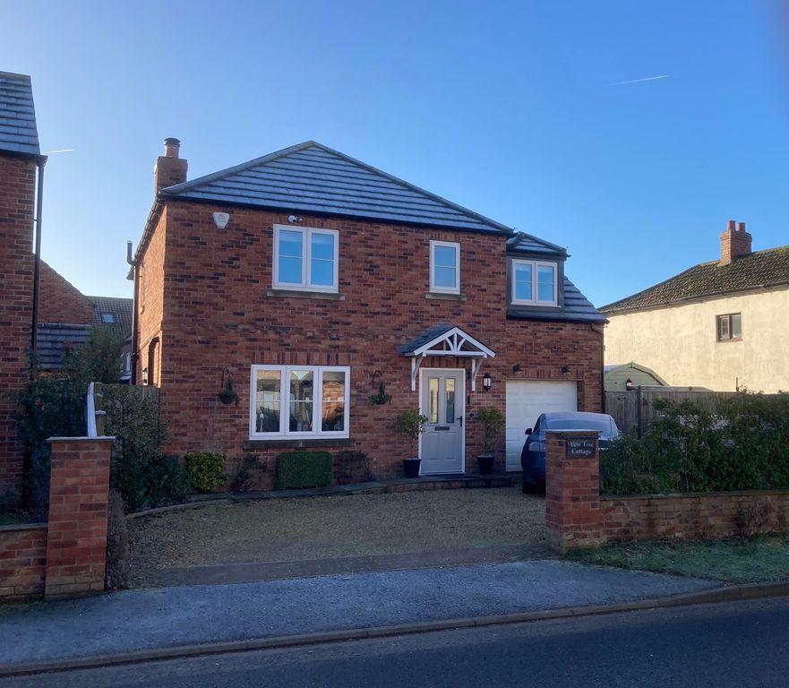 Property photo 2 of 51