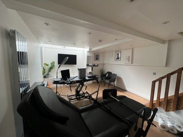 Property photo 3 of 6