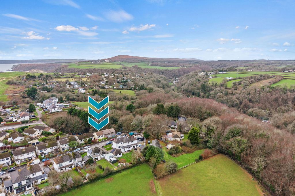 Property photo 3 of 25