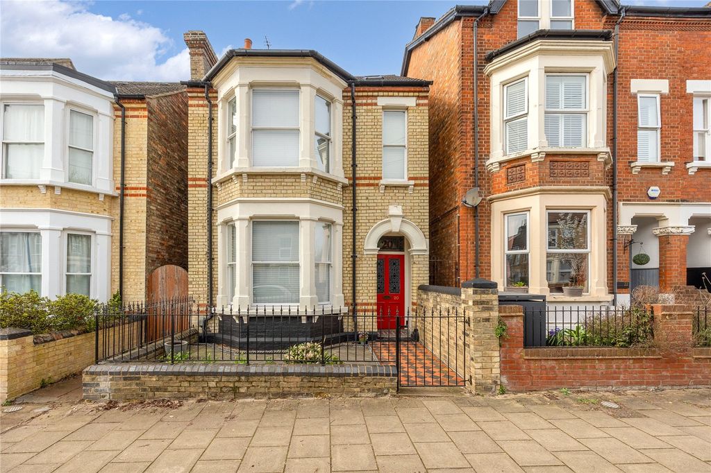 Property photo 1 of 27 Picture No. 03