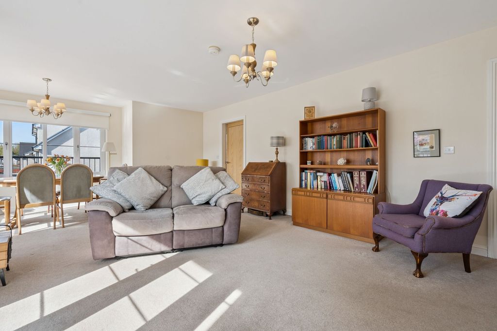 Additional image 4 of 2 bed flat for saleRollock Street, Stirling FK8