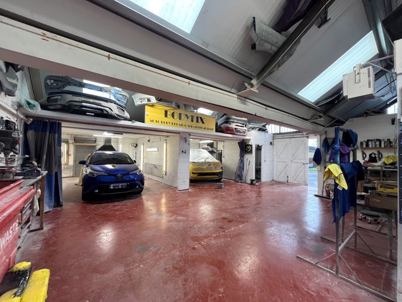 Property photo 2 of 9 Photo 8