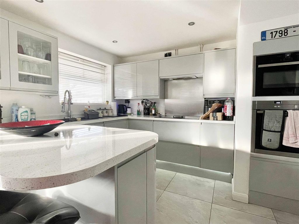 Property photo 3 of 27 K2.Jpg