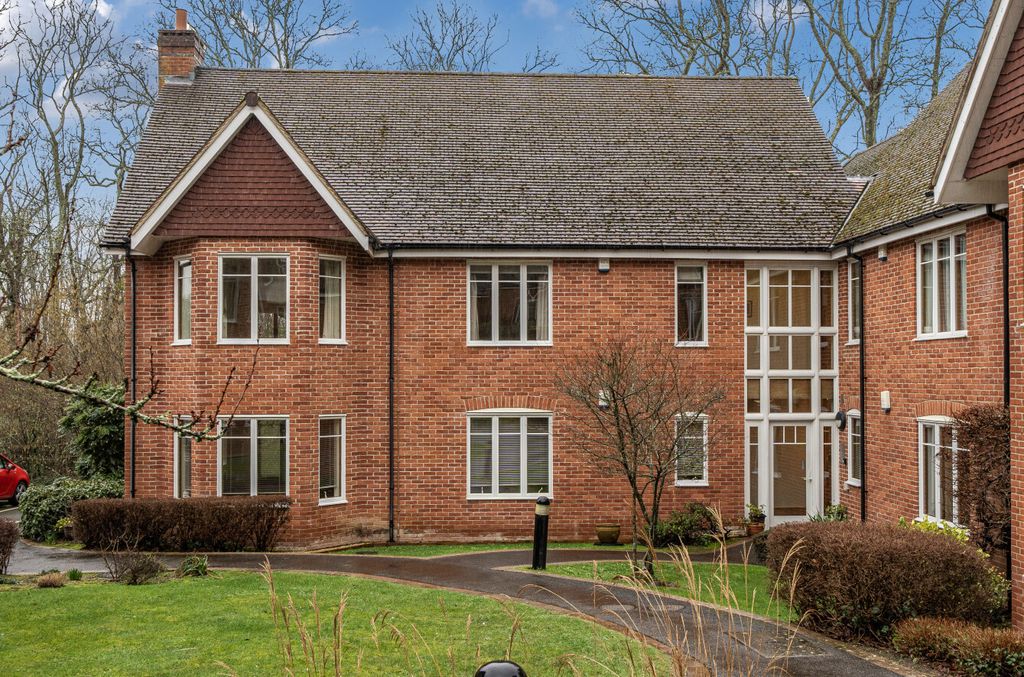 Property photo 2 of 13 1408114-4-6981Fe1...