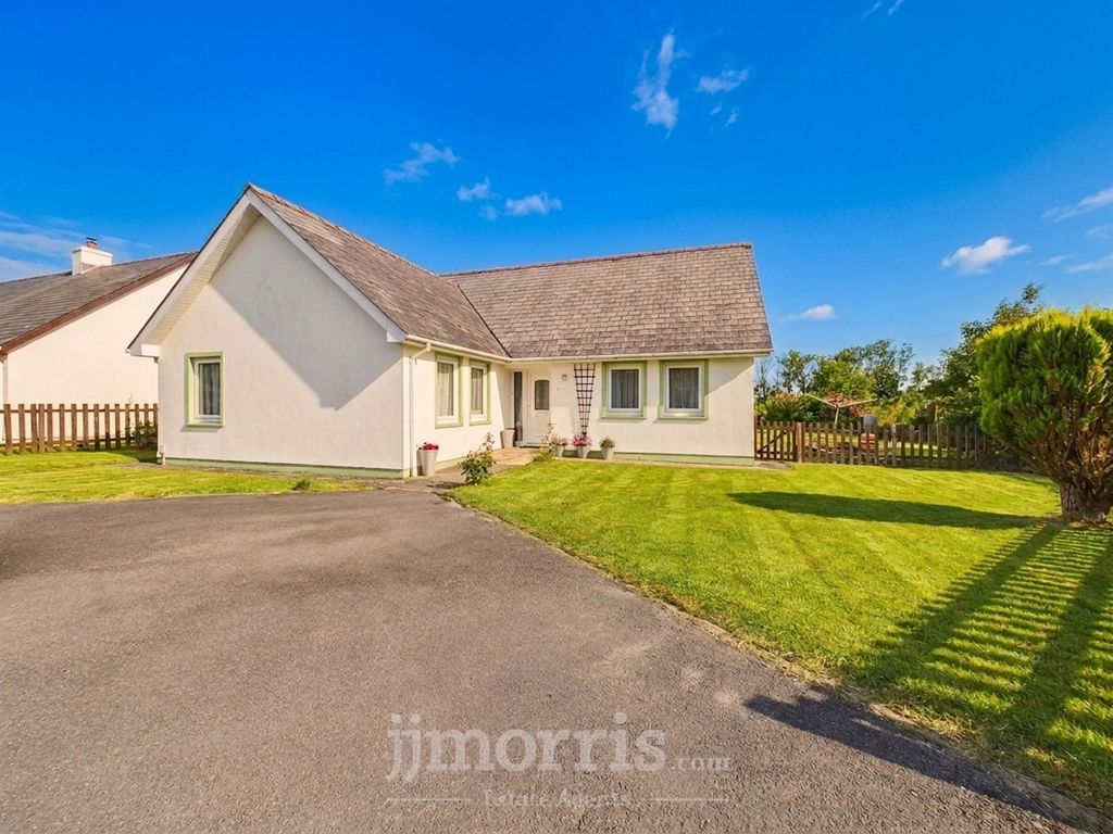 Property photo 1 of 27