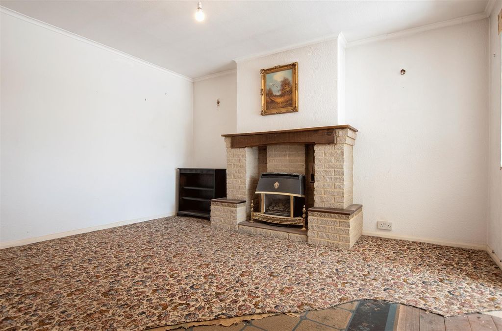 Property photo 2 of 16 Dsc_7541.Gif