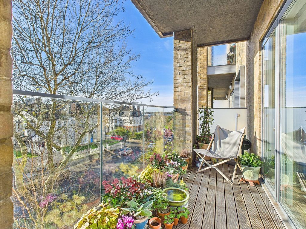 Property photo 3 of 13