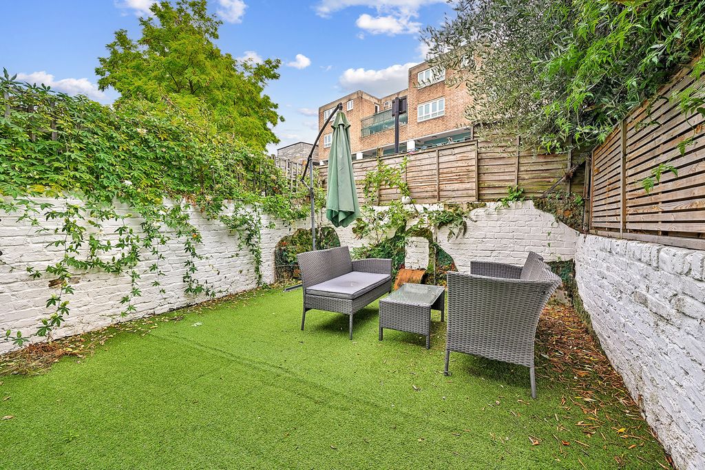 Property photo 2 of 15