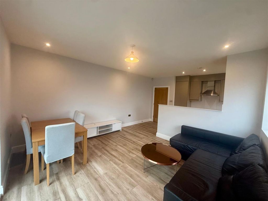 Property photo 3 of 10 Living Room