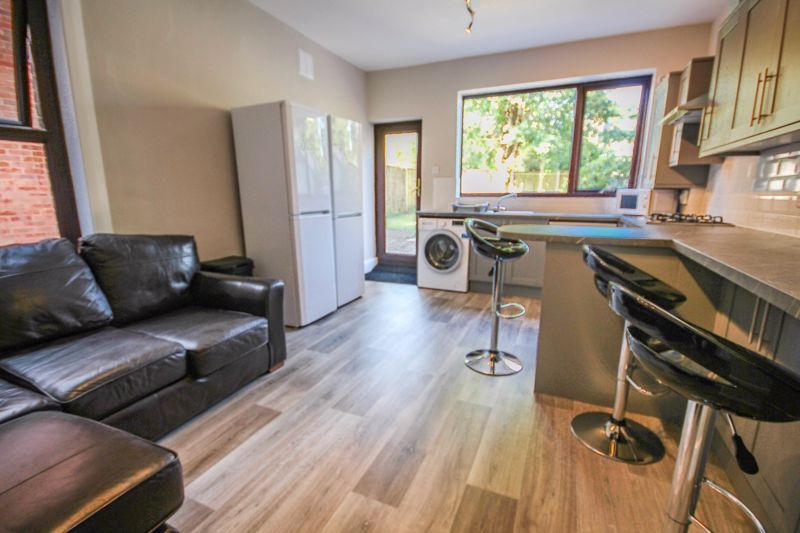 Additional image 8 of 6 bed detached house to rentStanfield Road, Bournemouth BH9