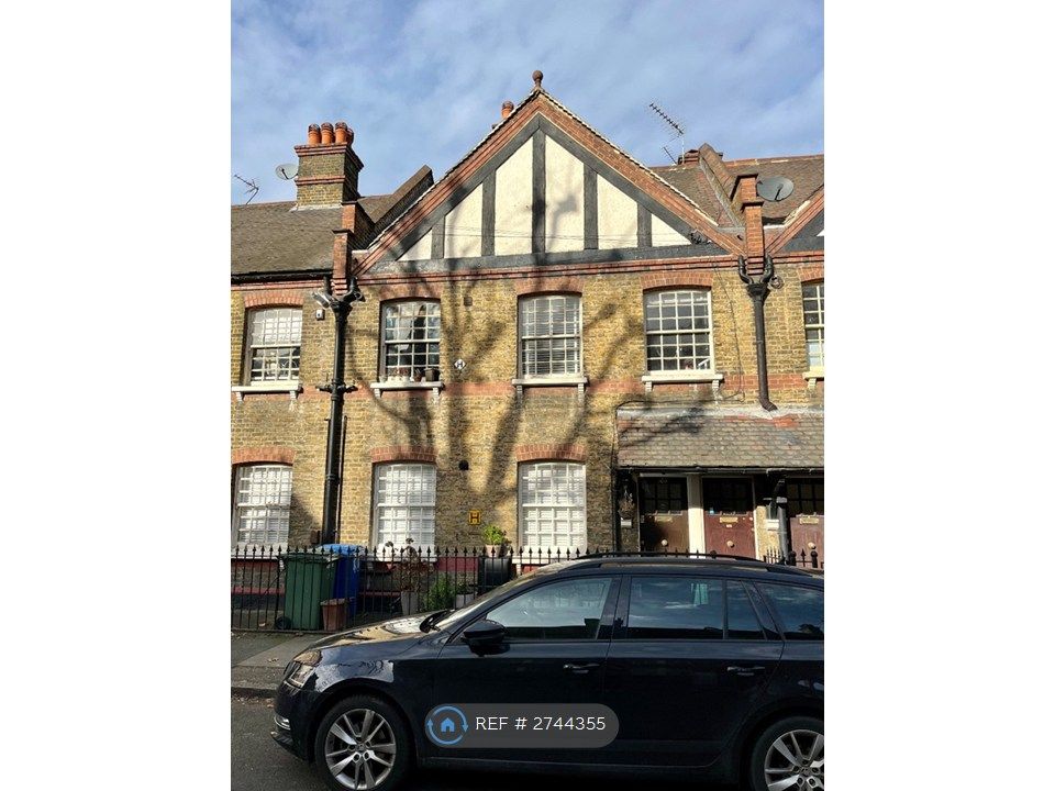 Property photo 1 of 15 171 Merrow Street (Front Of House)