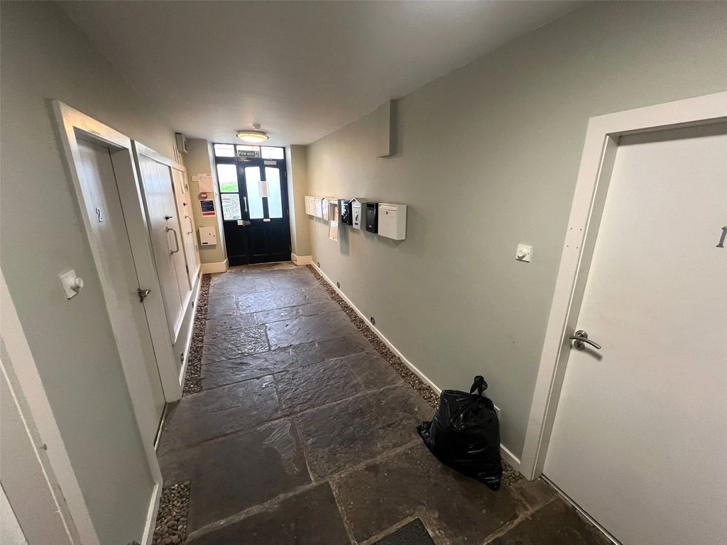 Property photo 2 of 11 Picture No. 02