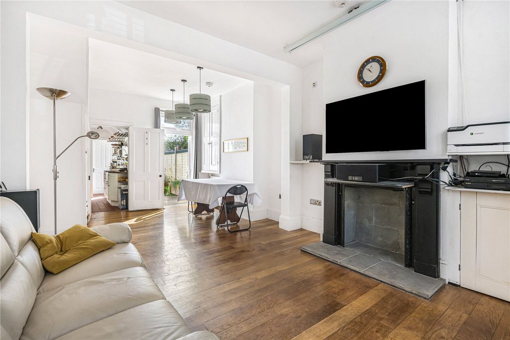 Property photo 2 of 16 Picture No. 31