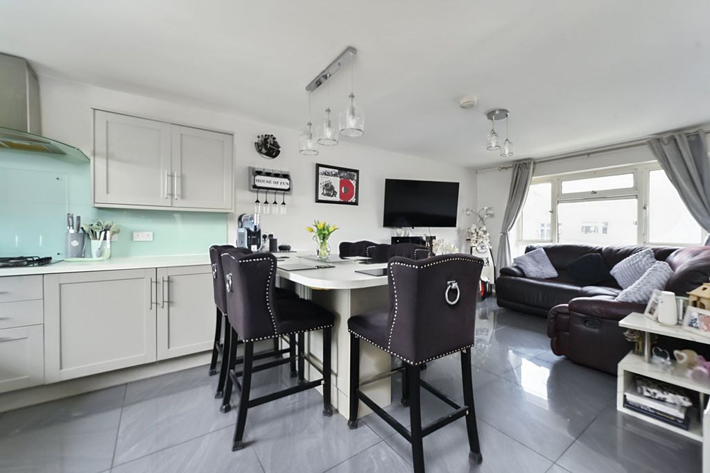 Property photo 1 of 19 Open Plan