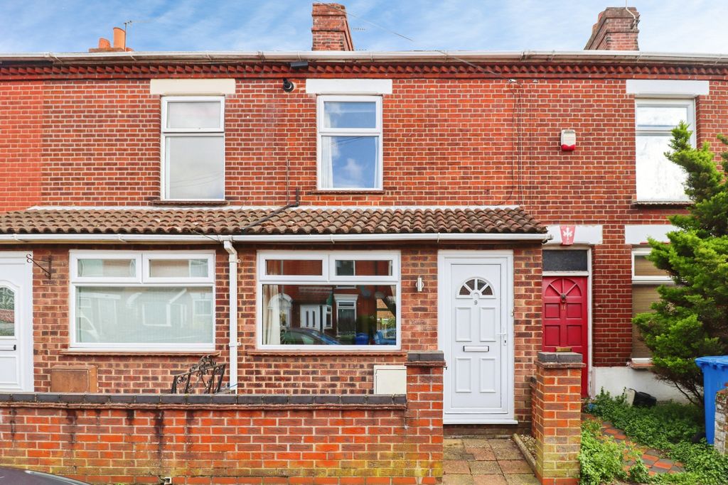 Property photo 1 of 11