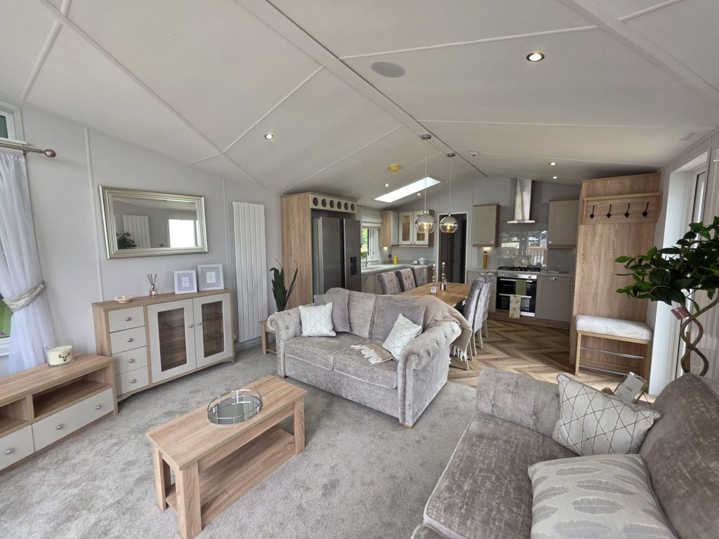 Property photo 2 of 10 Willerby Vogue 4
