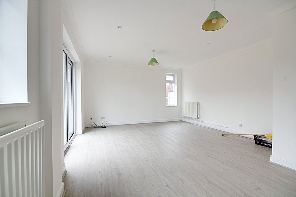 Property photo 3 of 15 Picture No. 09