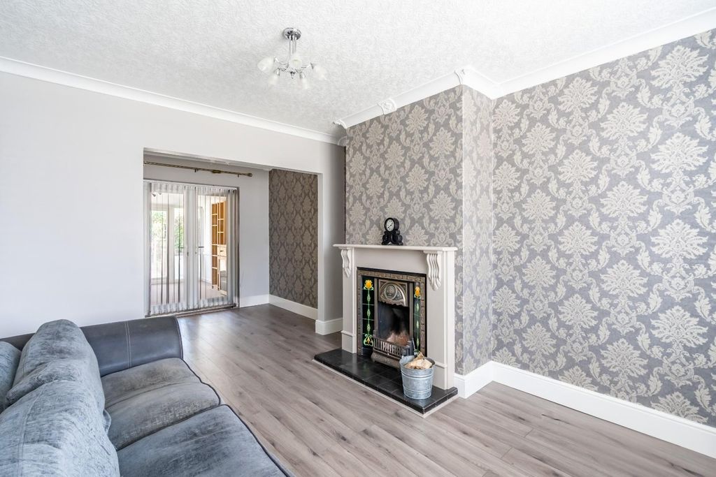 Property photo 3 of 21 24Tr-1.Jpg