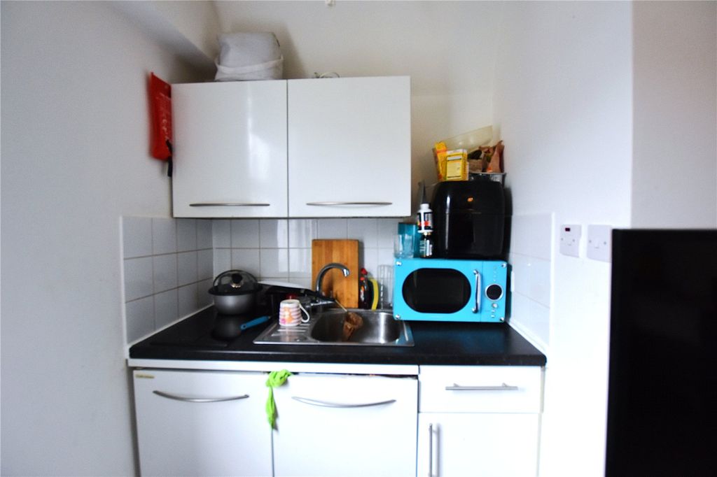 Property photo 3 of 6 Picture No. 02