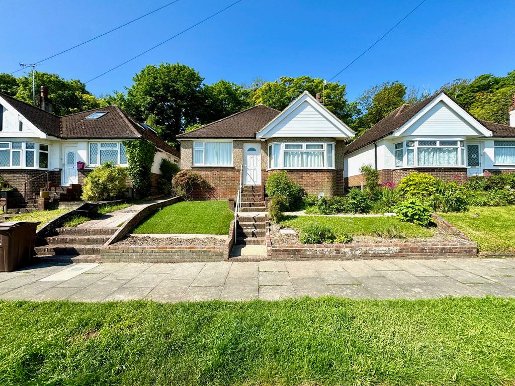 Property photo 1 of 9