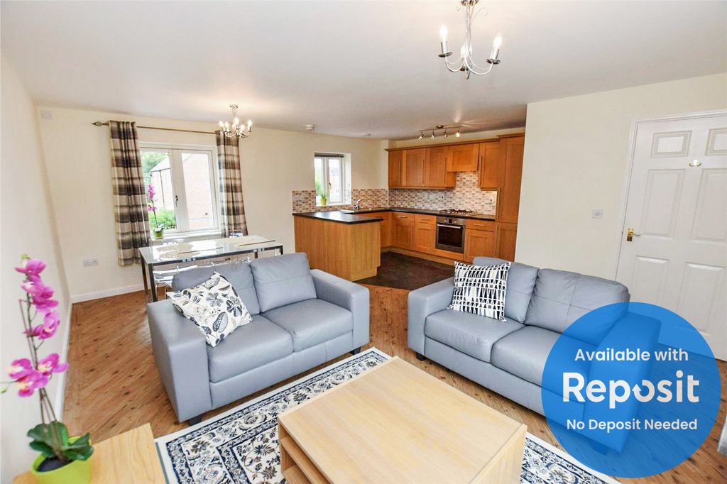 Property photo 3 of 11 Picture No. 12