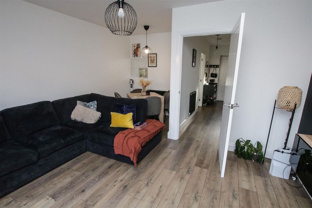 Property photo 3 of 15 Open Plan Living & Dining Room