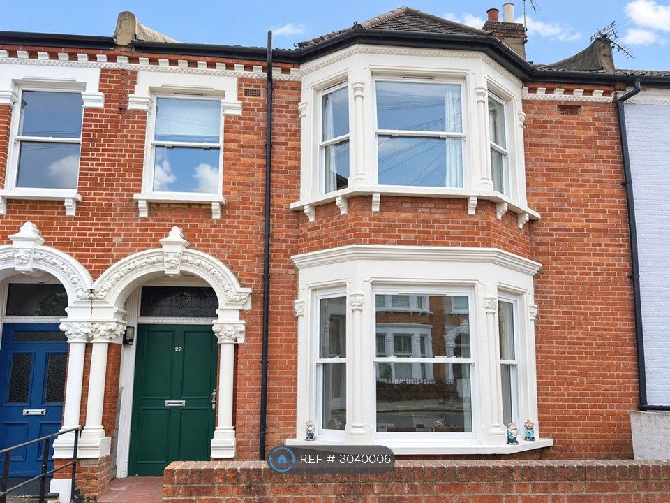 Property photo 2 of 9