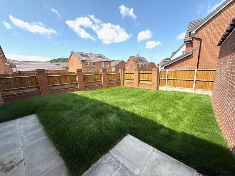 Property photo 2 of 21