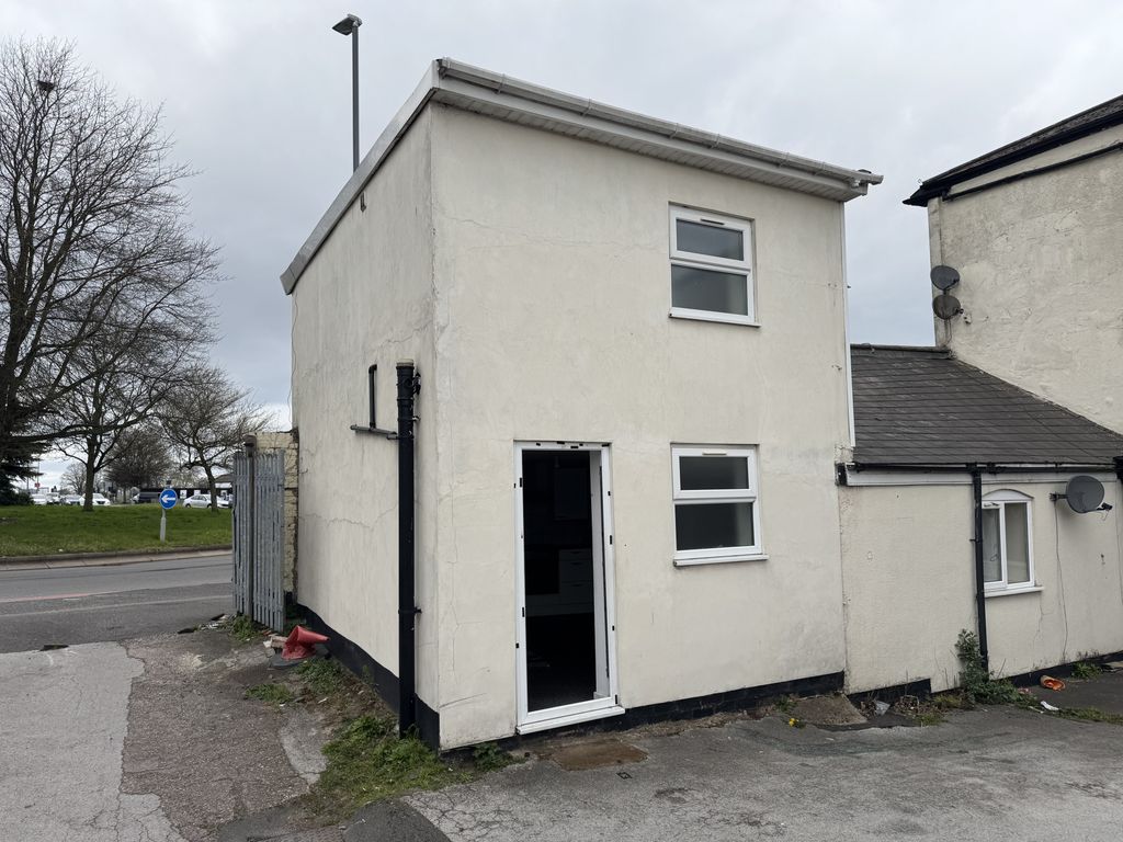 Property photo 1 of 4