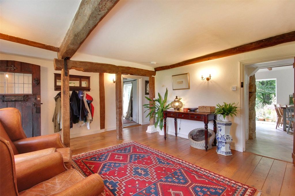 Property photo 3 of 15 Greenhurst Farmhouse