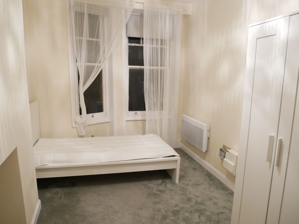 Property photo 3 of 3