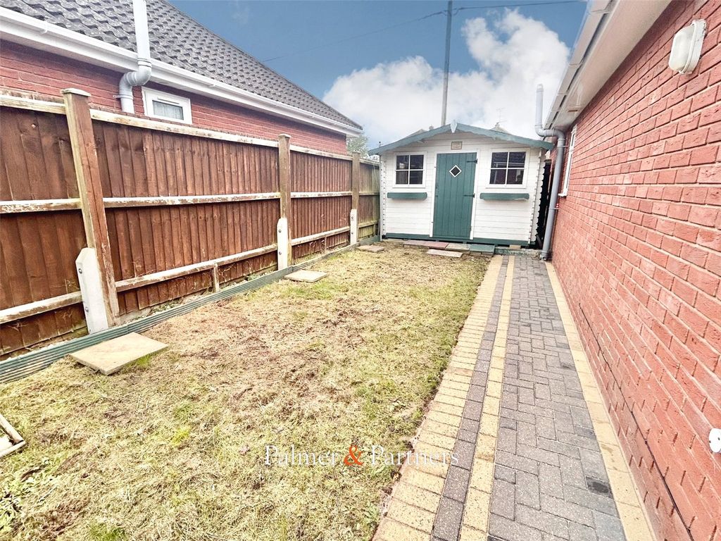 Property photo 3 of 16 Picture No. 14