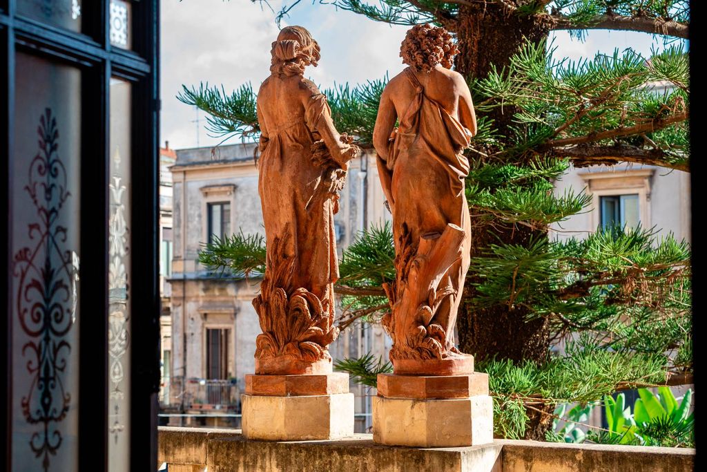 Property photo 1 of 35