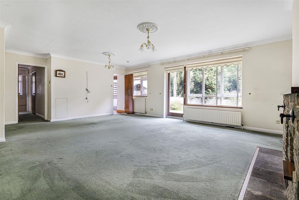 Property photo 3 of 18 B2G_7040.Jpg