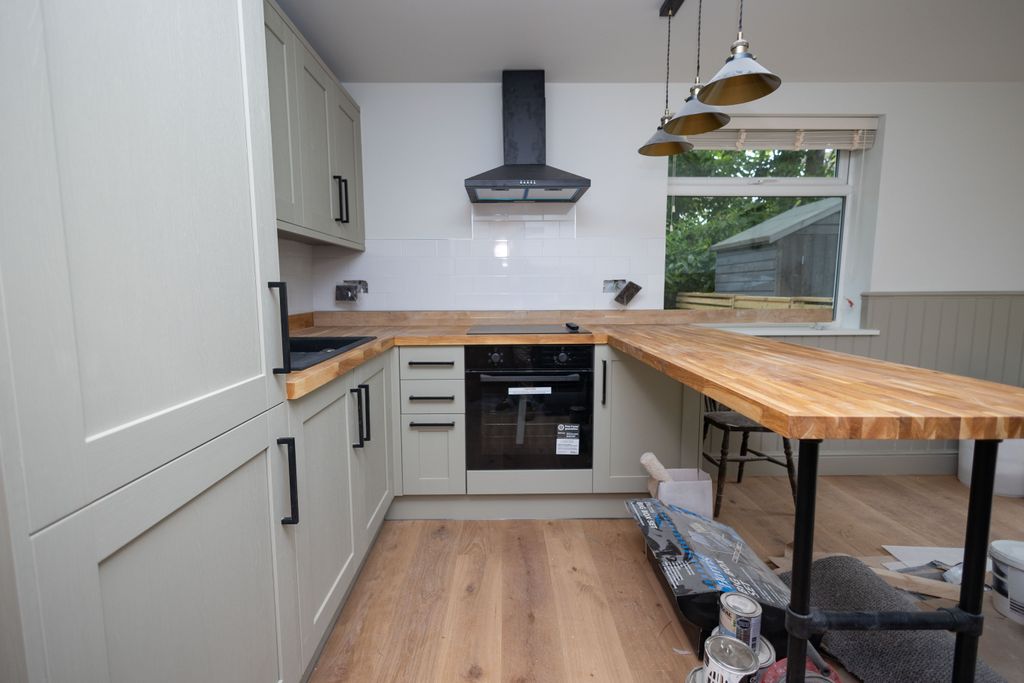 Property photo 2 of 15 Jt3A1771