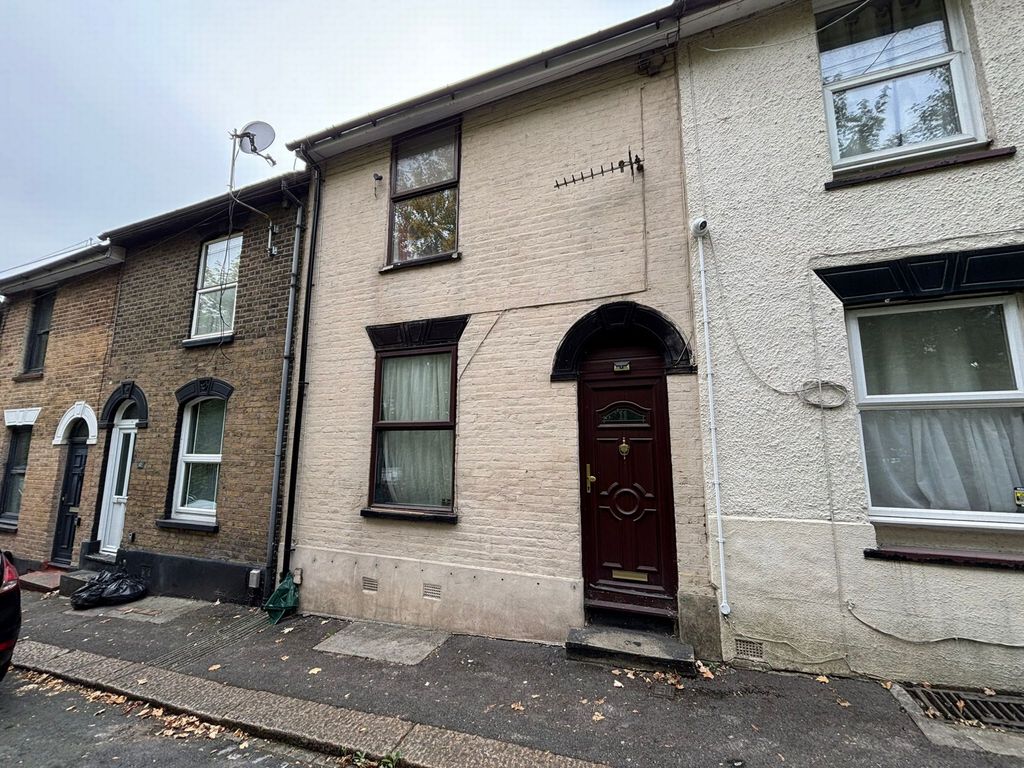 Property photo 1 of 11 Photo 2