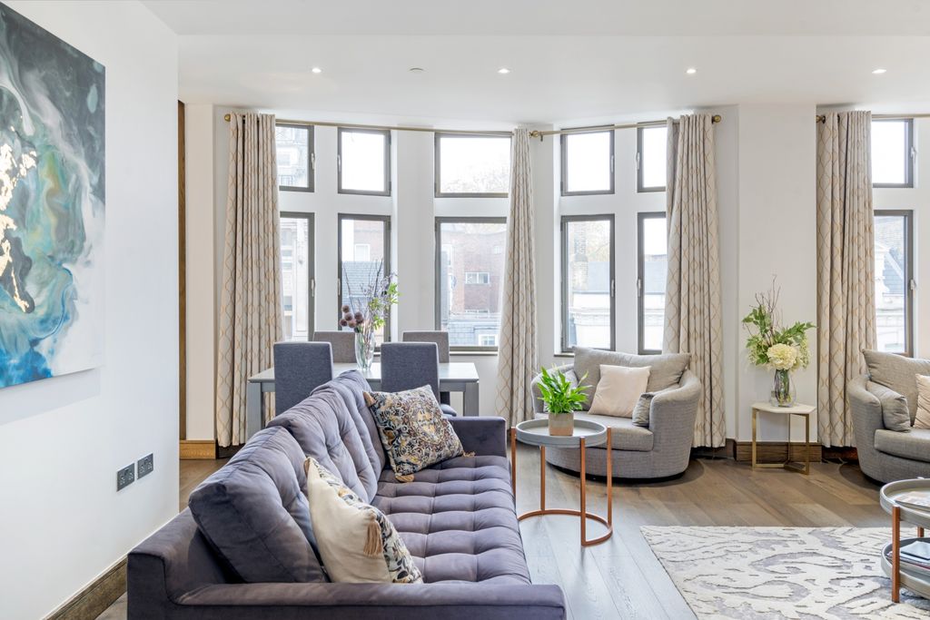 Property photo 3 of 16