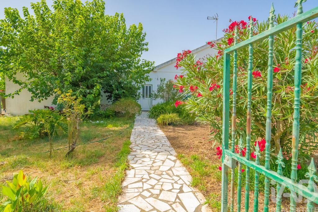 Property photo 1 of 34