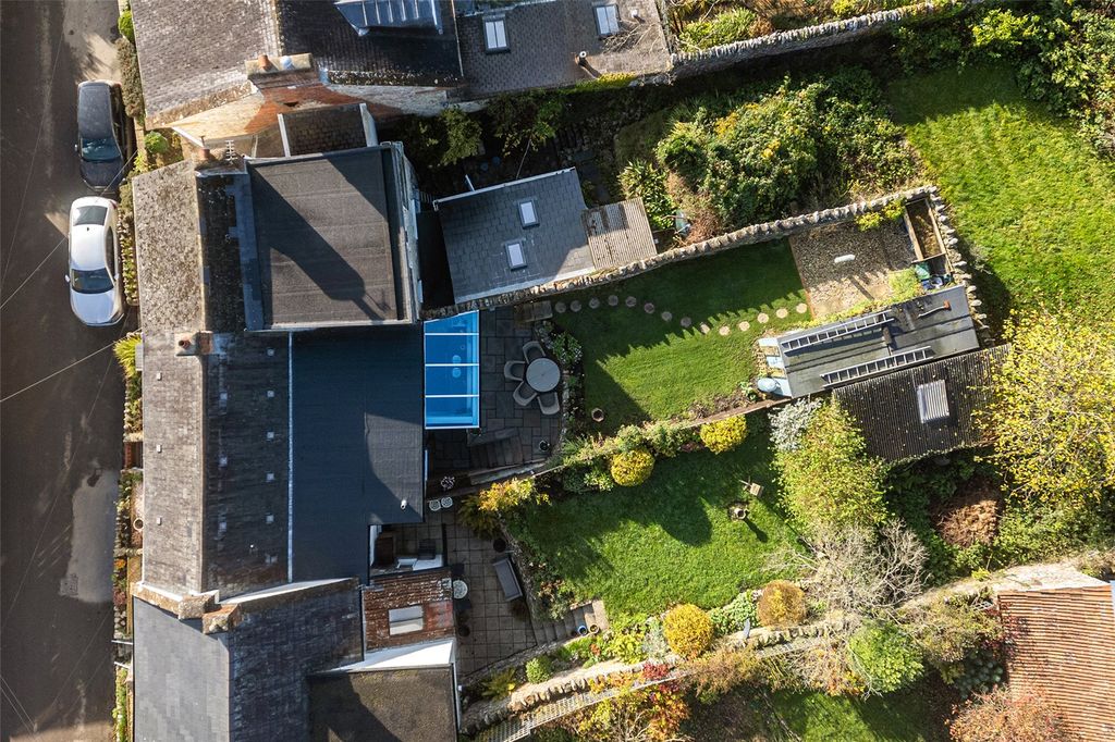 Property photo 2 of 37 Picture No. 37