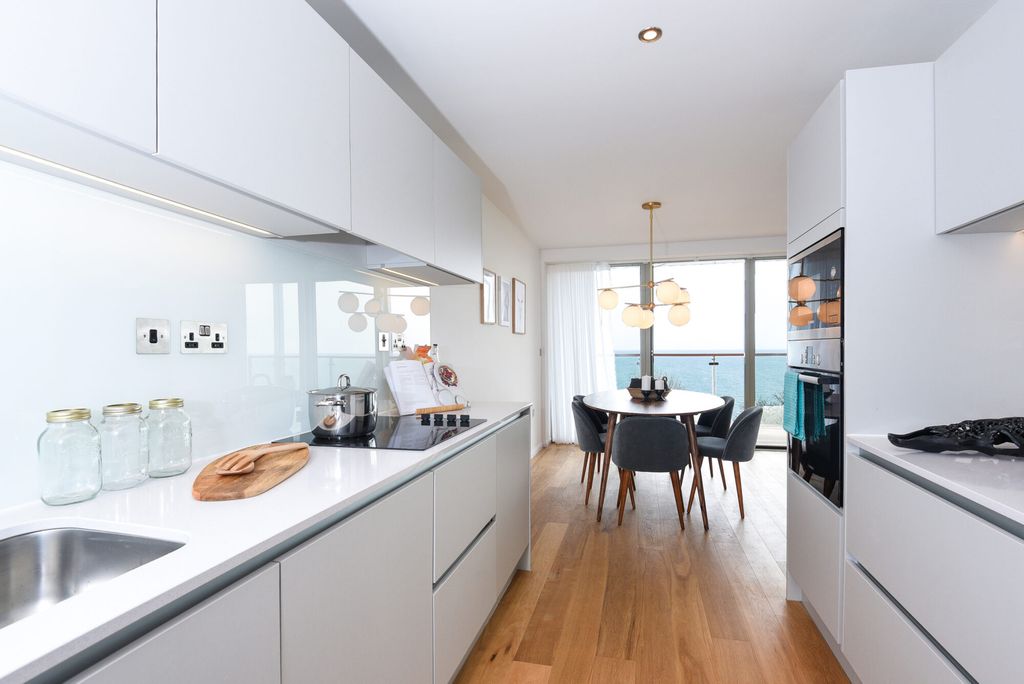 Additional image 5 of 2 bed flat for saleCarlyon Bay, St Austell PL25