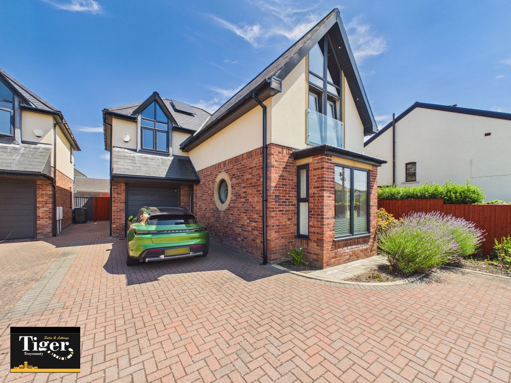 Property photo 1 of 30