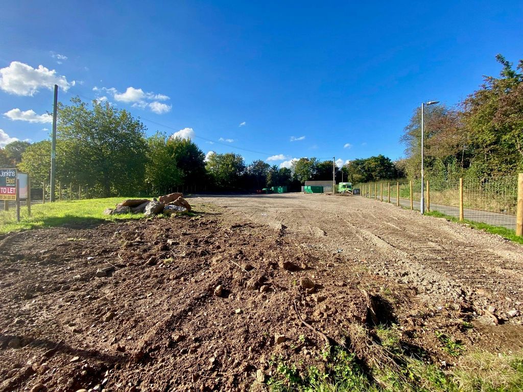 Property photo 2 of 6 Magor 04.Jpg