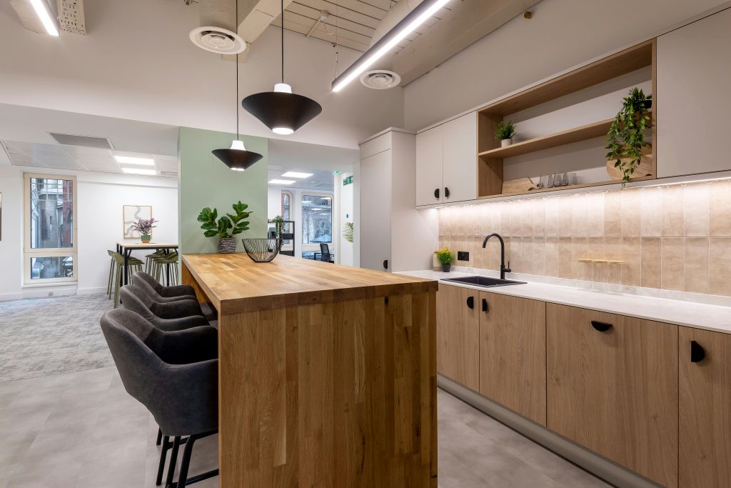 Property photo 2 of 12 _T3A0264 - 200226_Scd_1_George_Yard_Â©_Peter Landers Photography - Sml.Jpg