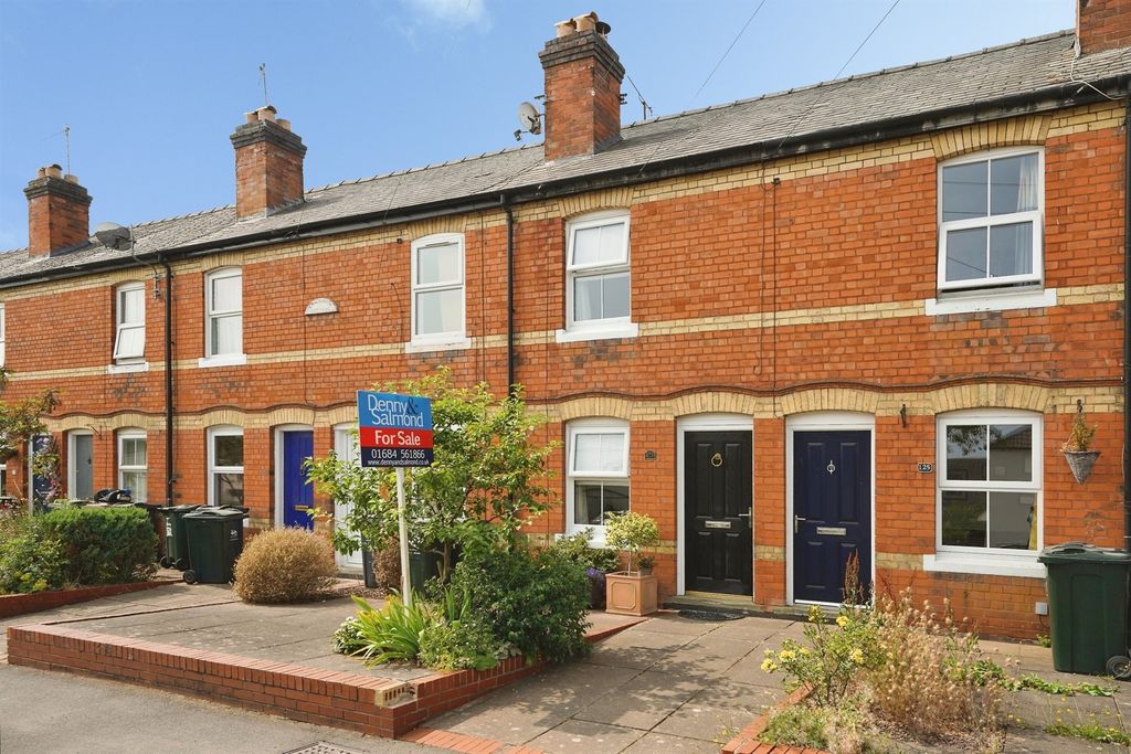 Property photo 1 of 25