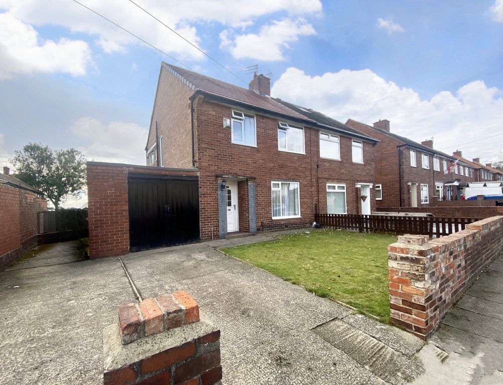 Property photo 1 of 11