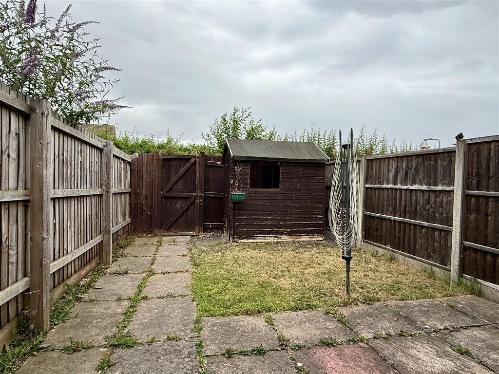 Property photo 2 of 18