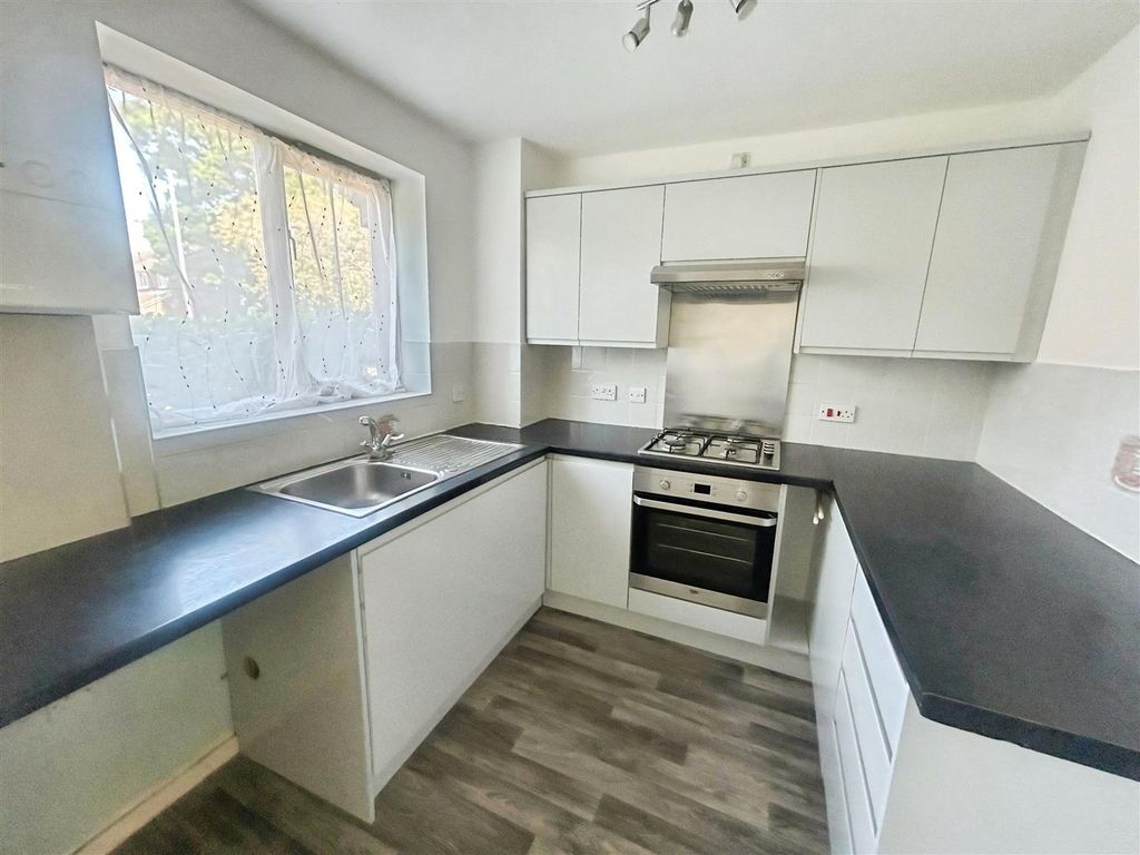 Property photo 2 of 11 73F15F71-12.Jpg